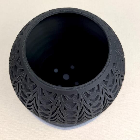 The Fusion Planter, Indoor Flower Pot, Tabletop Planter, Lattice Pattern - Picture 6 of 12